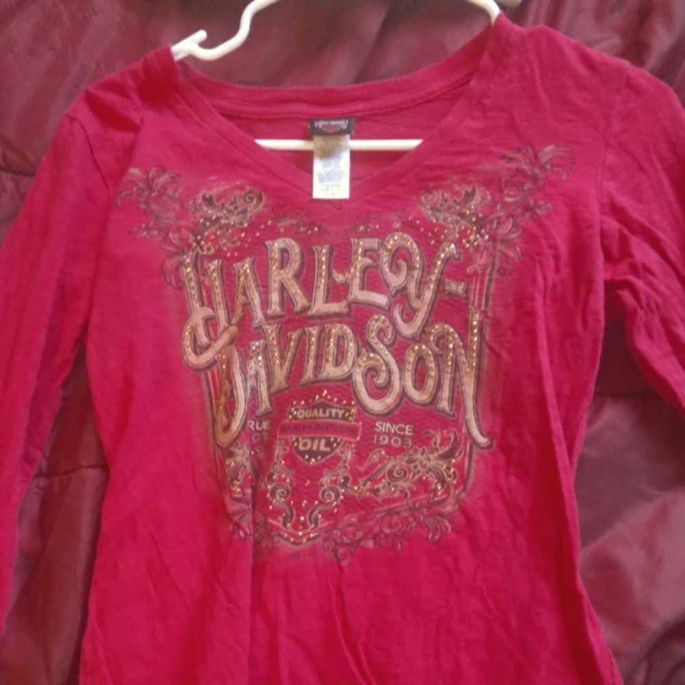 2 Harley Davidson shirts one long sleeve and zip up sweather